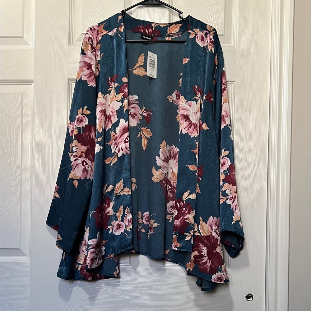 Torrid Blue Floral Satin Kimono